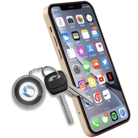 Schlüsselbund vor Smartphone als Symbol für den Lost-&-Found-Service und Fundsachen bei Oberbayern Düsseldorf
